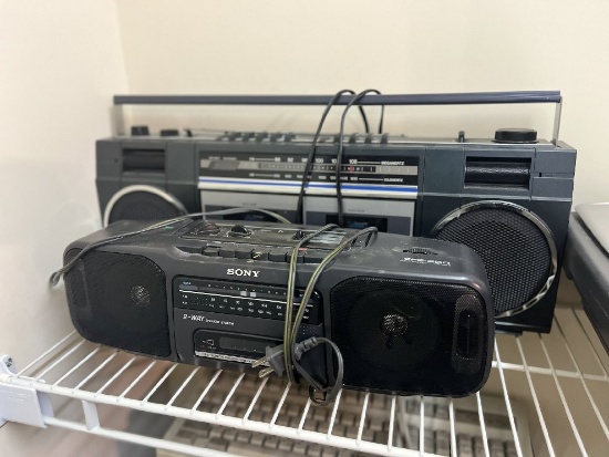 Contents of Closet: Vintage Electronics (stereo, video cameras, etc.)