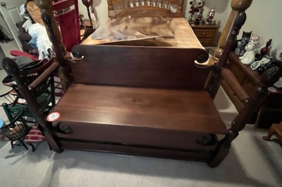 (4) Spindle Wooden Bench