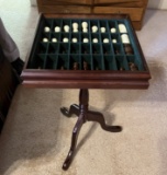 Wooden Pedestal Chess & Checker Table, Mahogony Finish