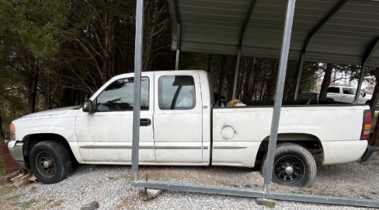 2001 GMC Sierra 1500 SLE Pick Up Truck, 5.3 Liter V-8, Extended Cab, 2 Whee