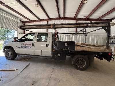 2012 Ford F-350 Super Duty Crew Cab 4x4 Dually (DRW) Flatbed Truck