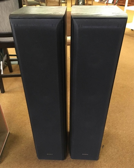 Pair of Sony Speakers