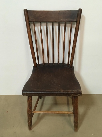 ANTIQUE PRIMITIVE CHAIR