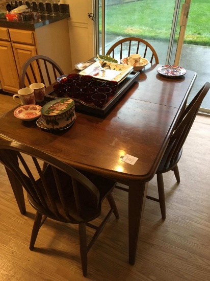 DINING TABLE & FOUR WINDSOR STYLE CHAIRS