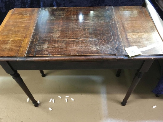 ANTIQUE SMALL WOODEN DESK WITH FLIP TOP