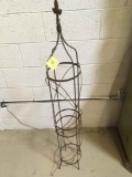 RUSTIC METAL STAND / TOPIARY FRAME