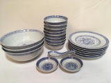 22 PIECES OF BLUE AND WHITE RICE PATTERN