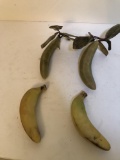 LOT OF 4 BANANAS