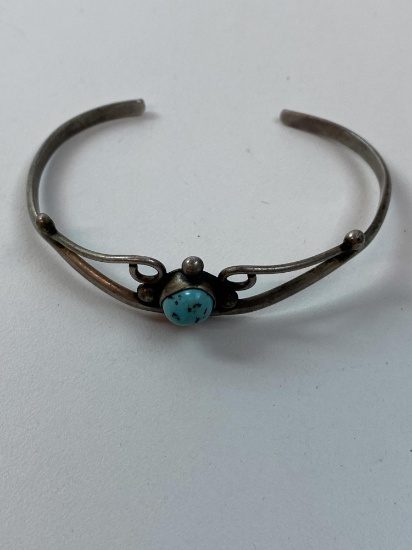 CUFF BRACELET WITH TURQUOISE