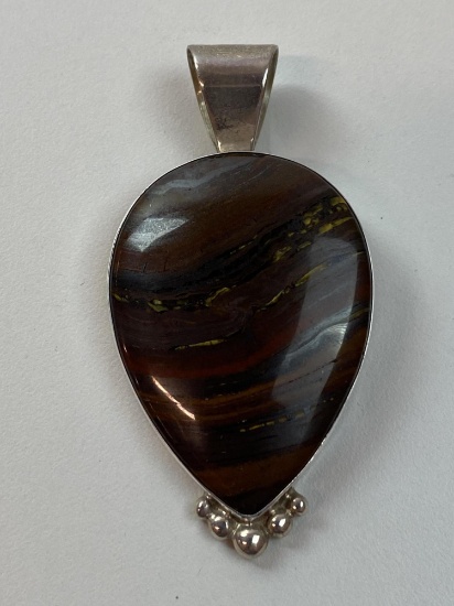 STERLING PENDANT WITH STONE