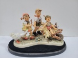 M. J. HUMMEL - HARVEST TIME WITH BASE - LTD ED