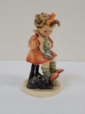 HUMMEL - LITTLE GIRL WITH A KITTY - CROWN MARK