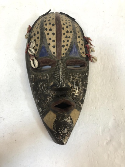 PAINTED MASK FROM GHANA