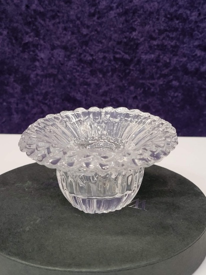WATERFORD GERBER DAISY CRYSTAL COVERED BOX