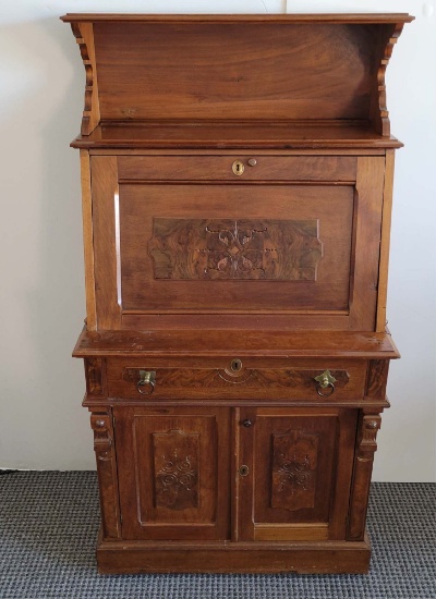 VINTAGE EASKTLAKE FALL FRONT WRITING DESK