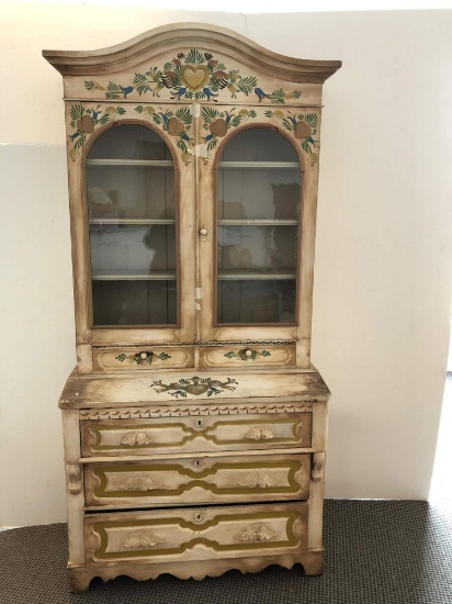 DISTRESSED FRENCH COUNTRY STYLE HUTCH / DESK