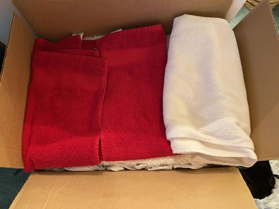 BOX LOT OF LINENS AND TOWELS