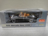 SUNSTAR 1:18 MERCEDES BENZ  1958 220SE