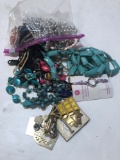 600 GRAMS OF COSTUME JEWELRY