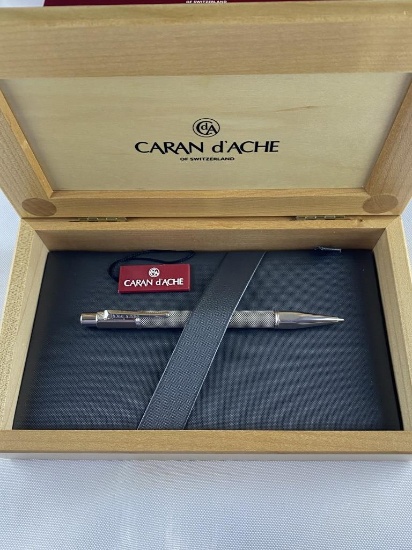CARAN D'ACHE VARIUS PORTE PENCIL