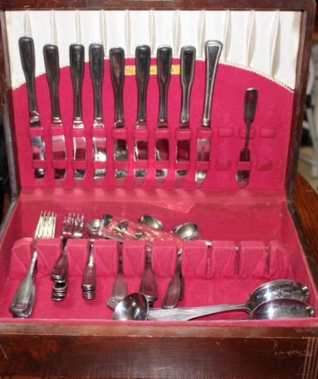 FLATWARE AND CHEST