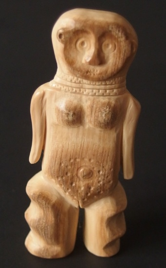 ALASKAN INUIT CARVING