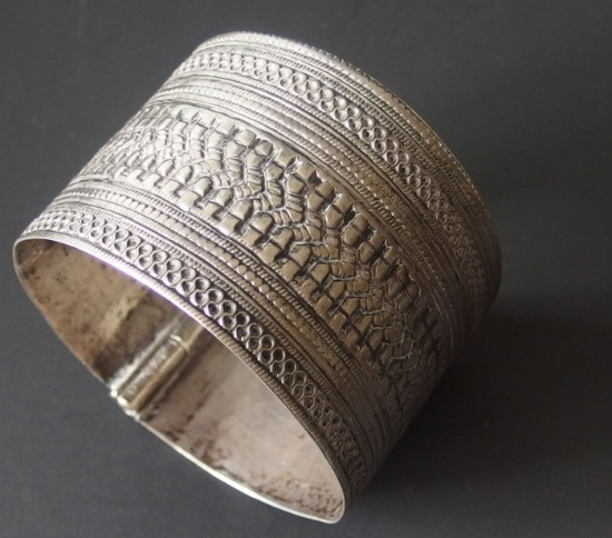 PERSIAN SILVER CUFF BRACELET