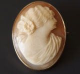 14kt GOLD CAMEO PENDANT