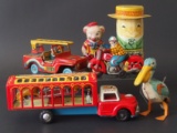 COLLECTION OF VINTAGE TIN TOYS