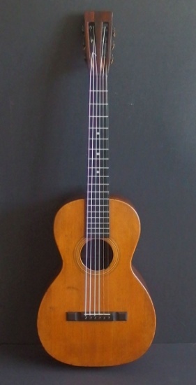 WASHBURN NEW MODEL ACOUSTIC PARLOR GUITAR