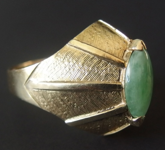 VINTAGE 14KT GOLD & JADE RING