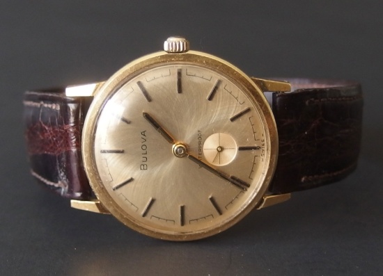 VINTAGE 18KT GOLD BULOVA GENTS WATCH