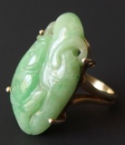 14KT GOLD & CARVED JADE RING