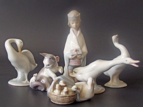 COLLECTION LLADRO PORCELAIN FIGURINES