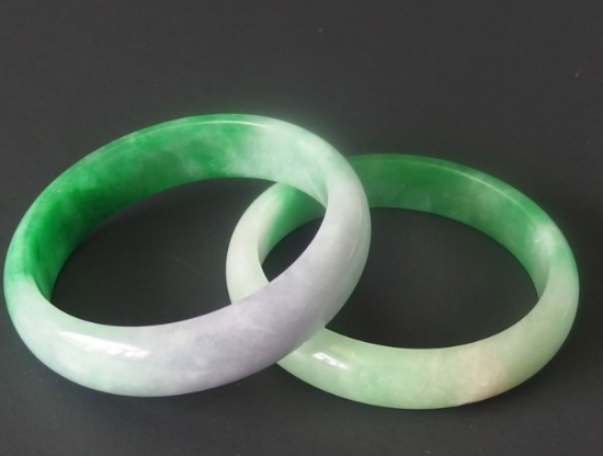 PAIR CHINESE JADE BANGLES