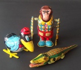 VINTAGE TIN TOYS (3)