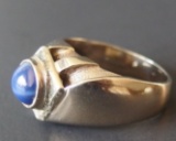 14KT GOLD  STAR SAPPHIRE RING