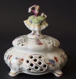 SWISS PORCELAIN MUSIC BOX