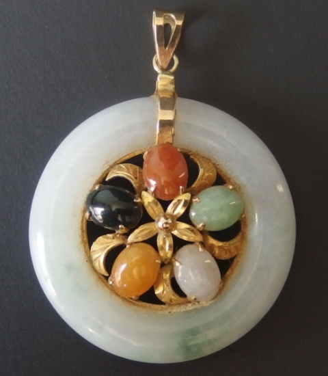 CHINESE 14KT GOLD & JADE PENDANT