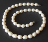 VINTAGE PEARL NECKLACE