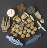 COLLECTION MEDALS & PINS