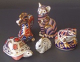 ROYAL CROWN DERBY BONE CHINA FIGURINES (5)