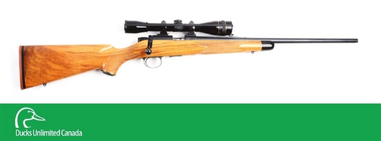 (M^) Kimber Model 82 Super America 43/200 Bolt Action .22 LR Sporting Rifle.