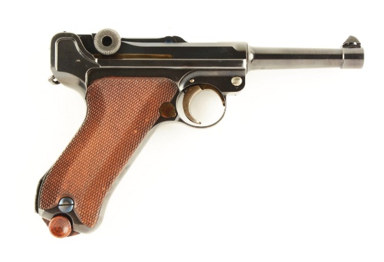 (C) 1920 Commercial DWM Luger Semi-Automatic Pistol.