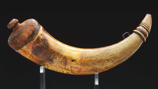 Engraved "rr" Fort Pitt Powder Horn.