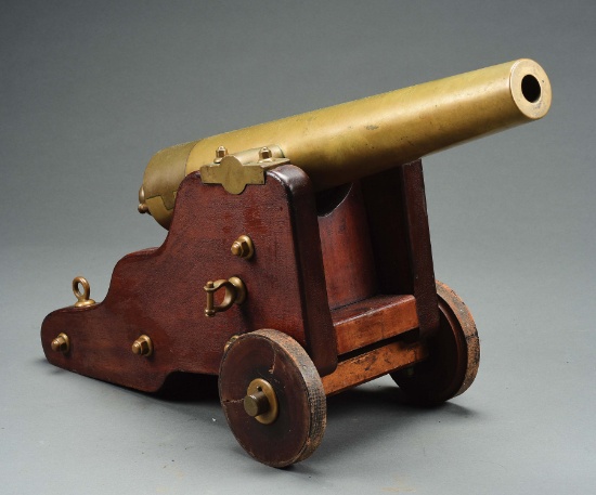 FINE ORIGINAL CONDITION, LARGE SIZE STRONG YACHT CANNON.