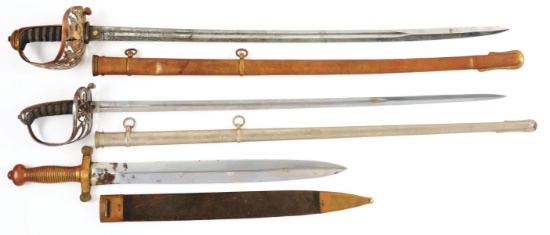 LOT OF THREE: THREE EUROPEAN SWORDS.