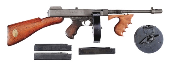 (N) CLASSIC WORLD WAR II ERA SAVAGE MANUFACTURED 1928 A1 THOMPSON MACHINE GUN (PRE-86 DEALER SAMPLE)