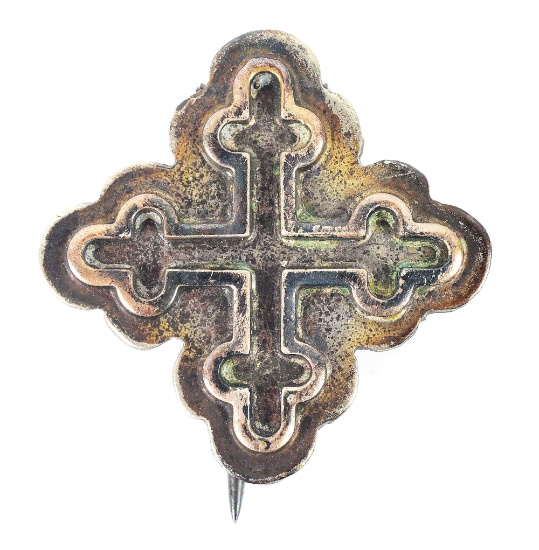 RELIEF CAST BOTTONY CROSS PIN.