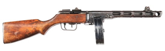 (C) SOUGHT AFTER RUSSIAN WORLD WAR II "1944" DATED PPSH-41 SUBMACHINE GUN WITH SPARE DRUM MAGAZINES